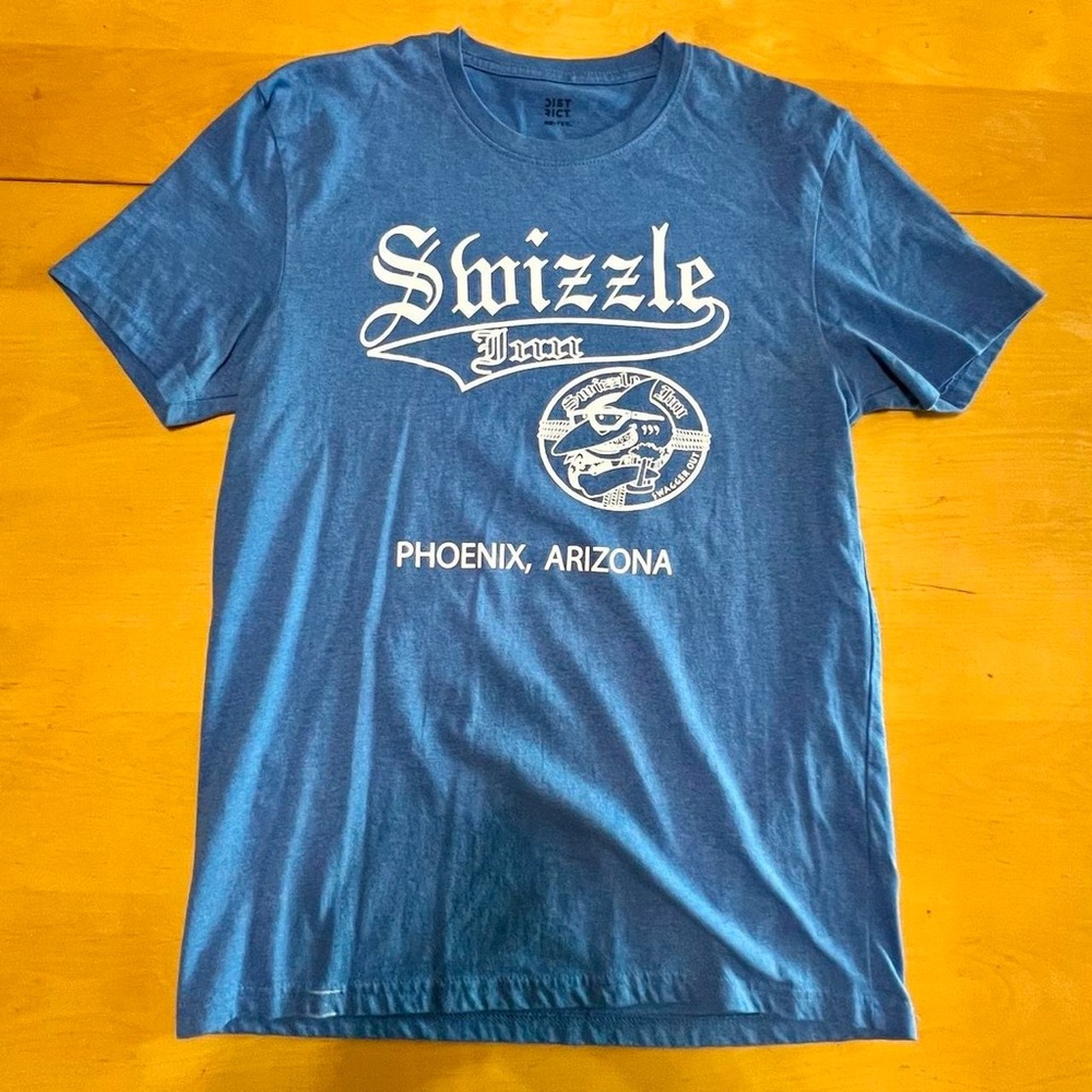 2000s Swizzle Inn Shirt S